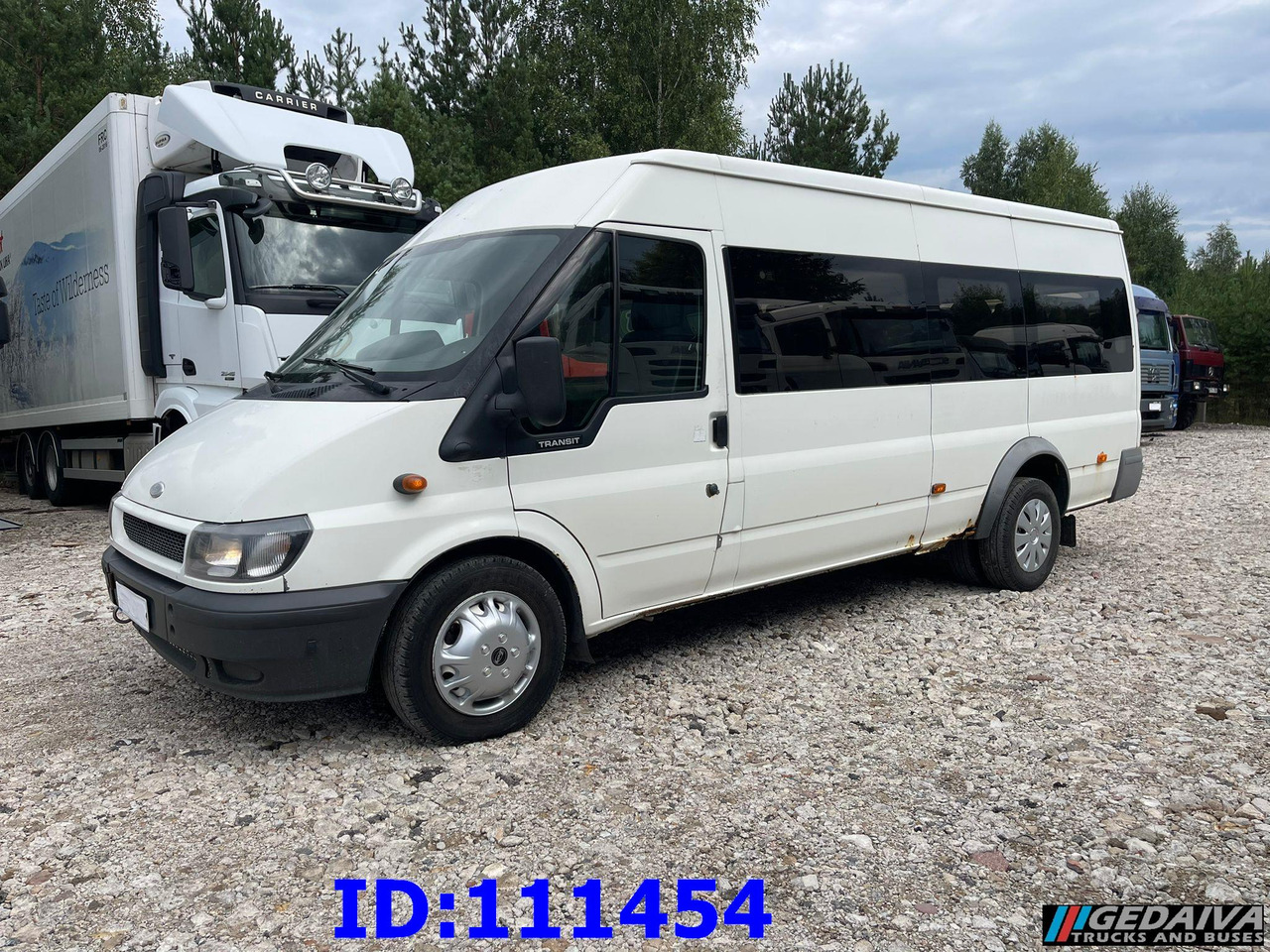 FORD Transit Manual 17-seater - Туристичний автобус: фото 1 FORD Transit Manual 17-seater - Туристичний автобус: фото 1