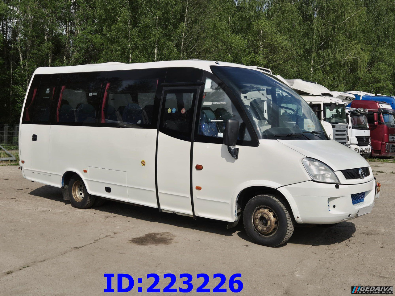 IVECO Daily 70C17A 25-seater Euro5 - Туристичний автобус: фото 4 IVECO Daily 70C17A 25-seater Euro5 - Туристичний автобус: фото 4
