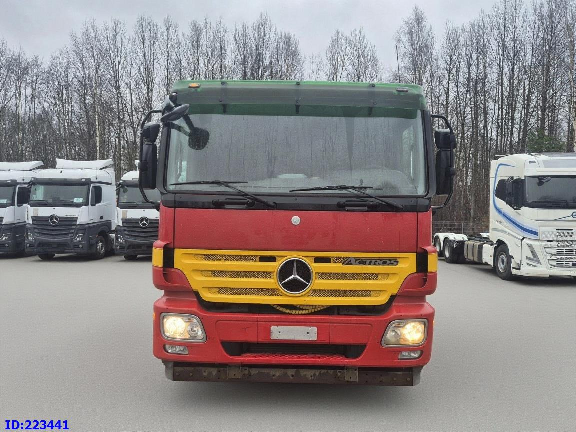 MERCEDES-BENZ Actros 2636 6X4 (3pedals) - Вантажівка шасі: фото 2 MERCEDES-BENZ Actros 2636 6X4 (3pedals) - Вантажівка шасі: фото 2