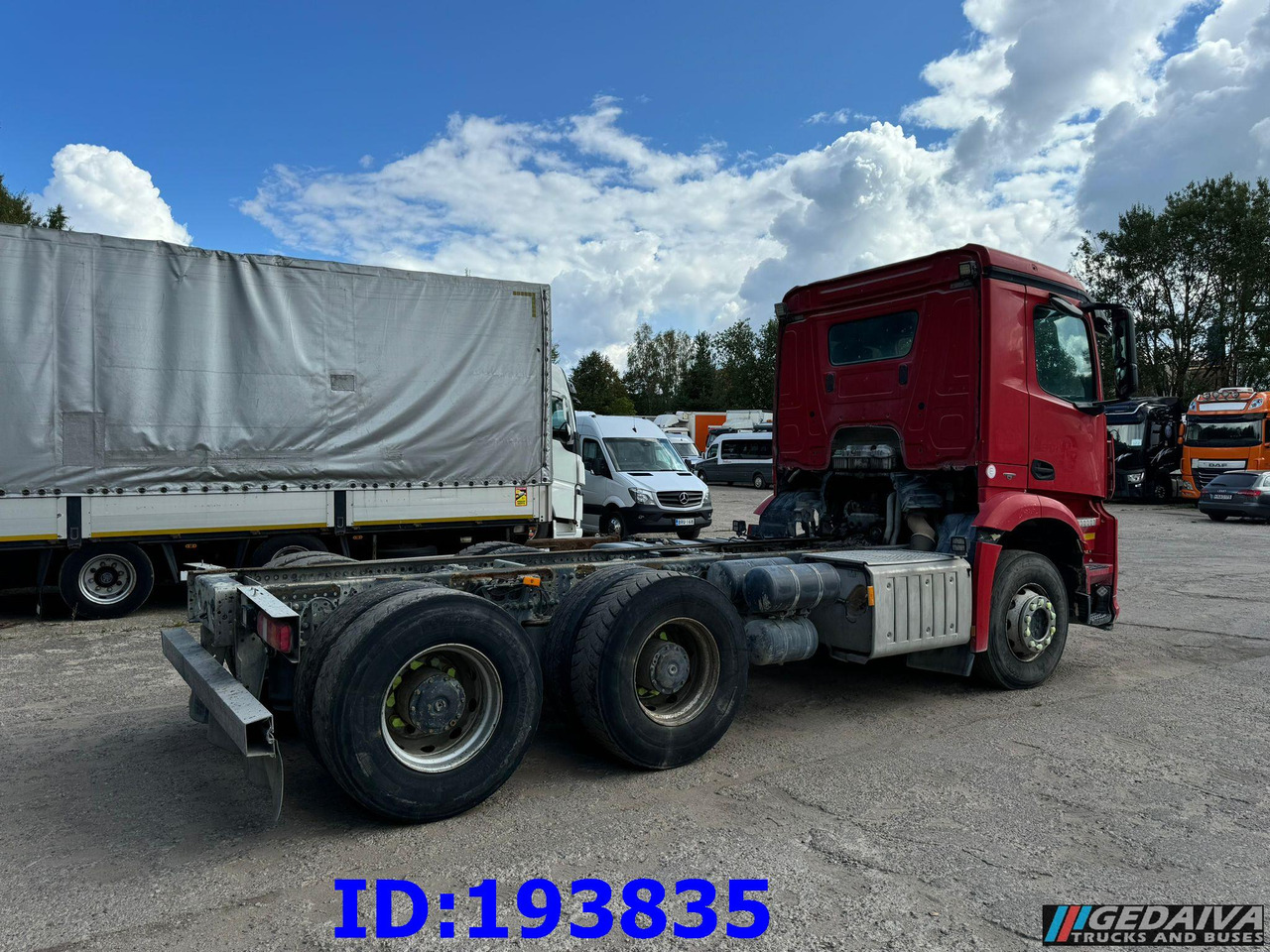 MERCEDES-BENZ Arocs 2840 6x4 Manual Euro6 - Вантажівка шасі: фото 5 MERCEDES-BENZ Arocs 2840 6x4 Manual Euro6 - Вантажівка шасі: фото 5