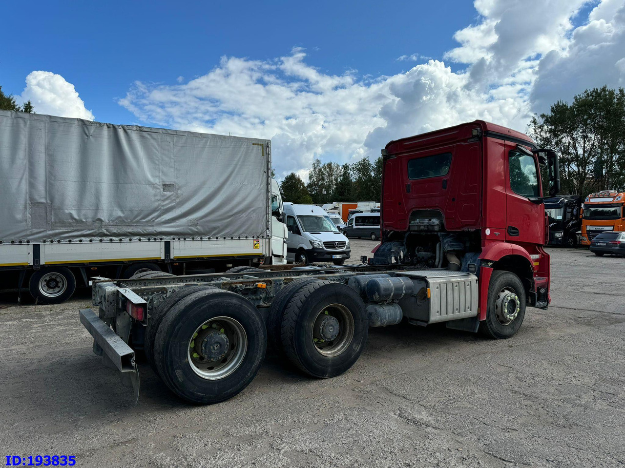 MERCEDES-BENZ Arocs 2840 6x4 Manual Euro6 - Вантажівка шасі: фото 5 MERCEDES-BENZ Arocs 2840 6x4 Manual Euro6 - Вантажівка шасі: фото 5