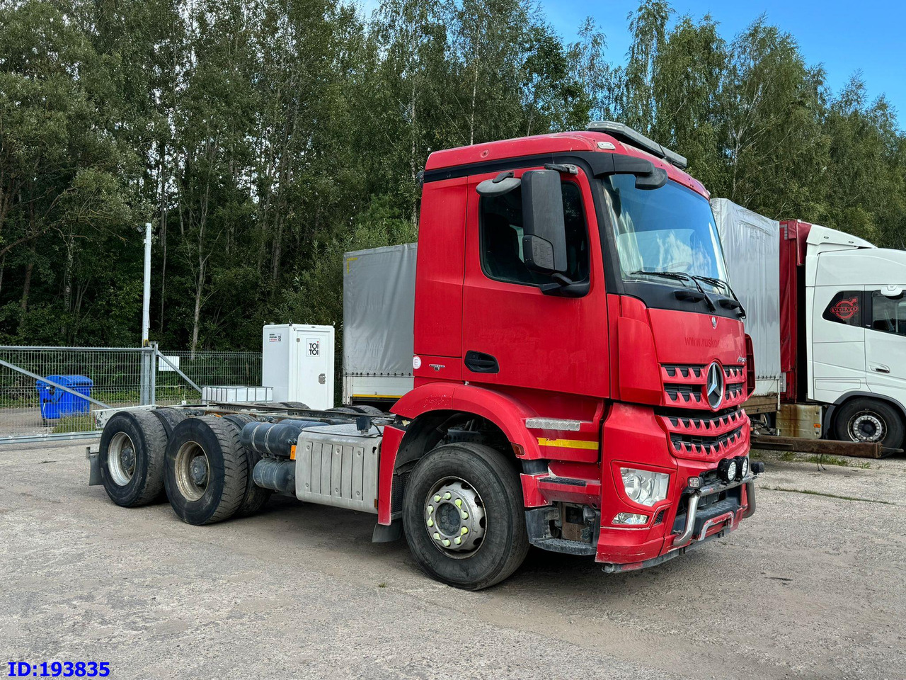 MERCEDES-BENZ Arocs 2840 6x4 Manual Euro6 - Вантажівка шасі: фото 4 MERCEDES-BENZ Arocs 2840 6x4 Manual Euro6 - Вантажівка шасі: фото 4