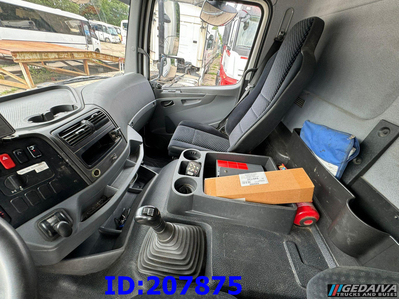 Ізотермічна вантажівка MERCEDES-BENZ Axor 1829 - Euro5 - Manual: фото 16