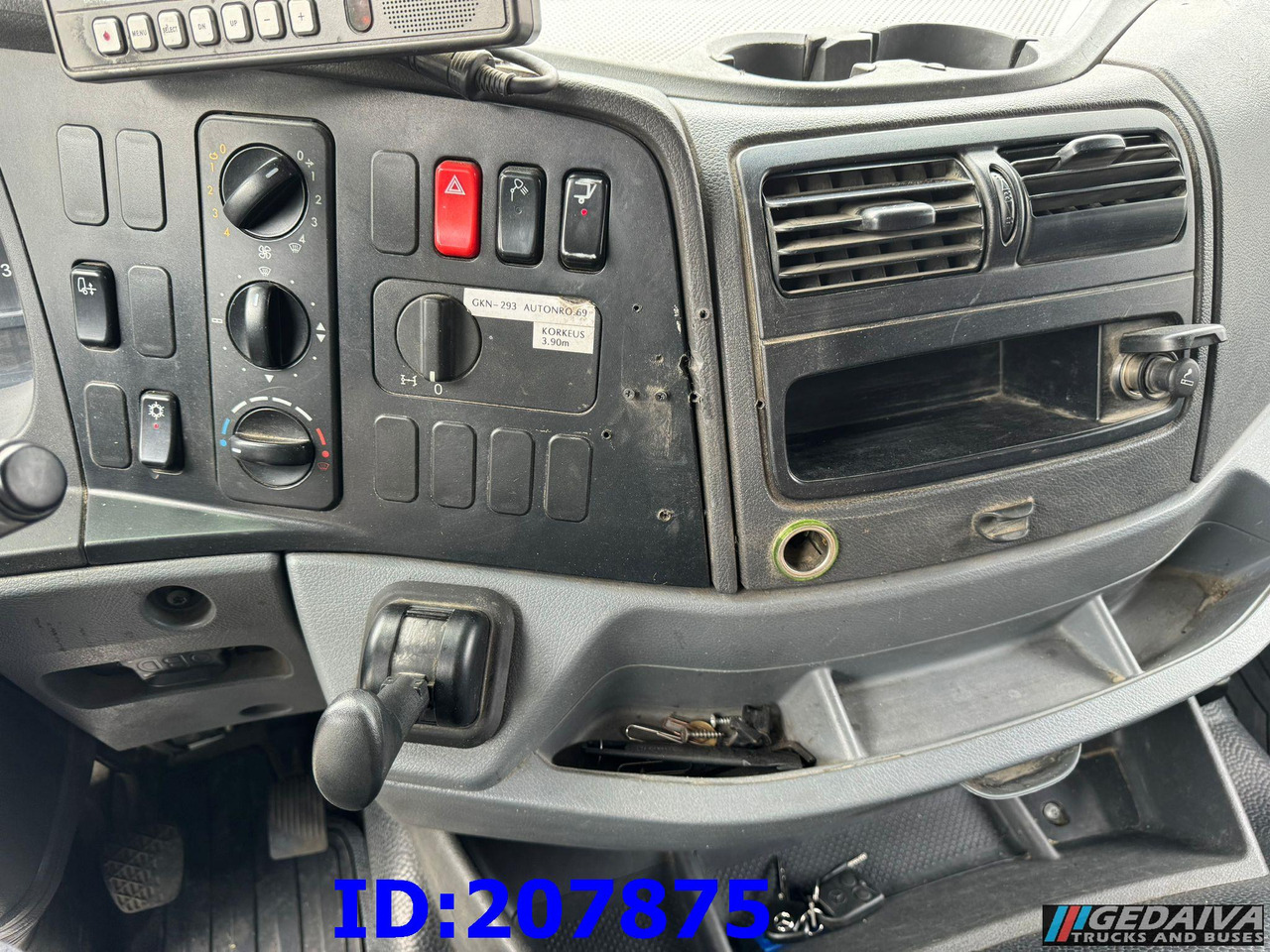 Ізотермічна вантажівка MERCEDES-BENZ Axor 1829 - Euro5 - Manual: фото 15