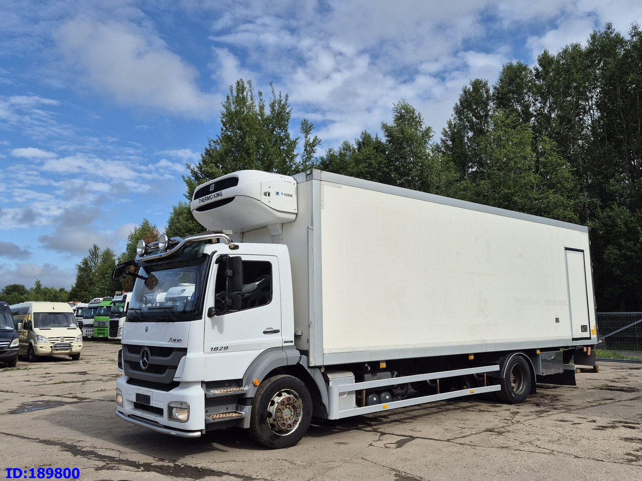 MERCEDES-BENZ Axor 1829 Euro5 Manual + Tail lift - Рефрижератор вантажівка: фото 1 MERCEDES-BENZ Axor 1829 Euro5 Manual + Tail lift - Рефрижератор вантажівка: фото 1