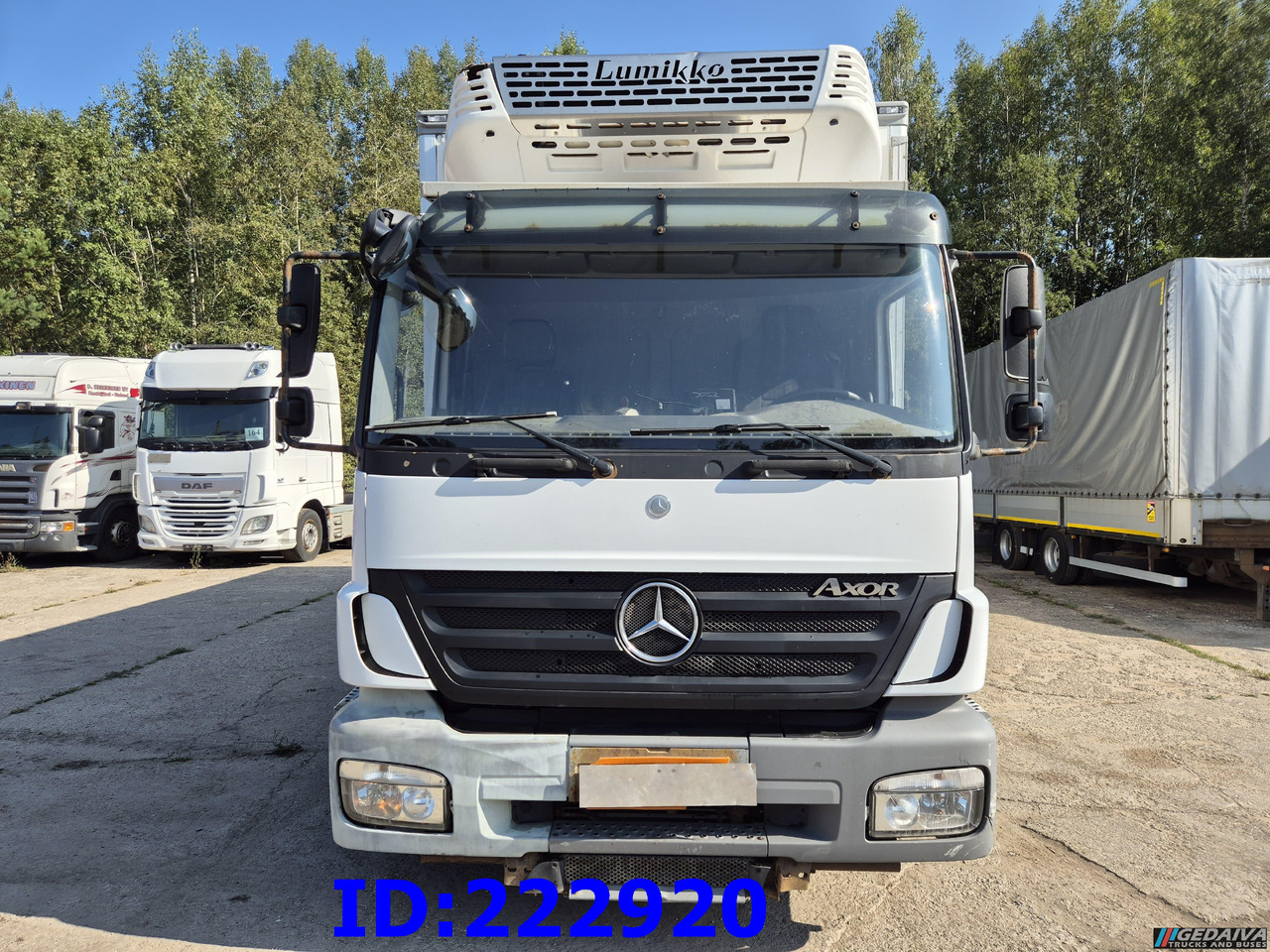 MERCEDES-BENZ Axor 1829 Manual + Tail lift - Рефрижератор вантажівка: фото 2 MERCEDES-BENZ Axor 1829 Manual + Tail lift - Рефрижератор вантажівка: фото 2