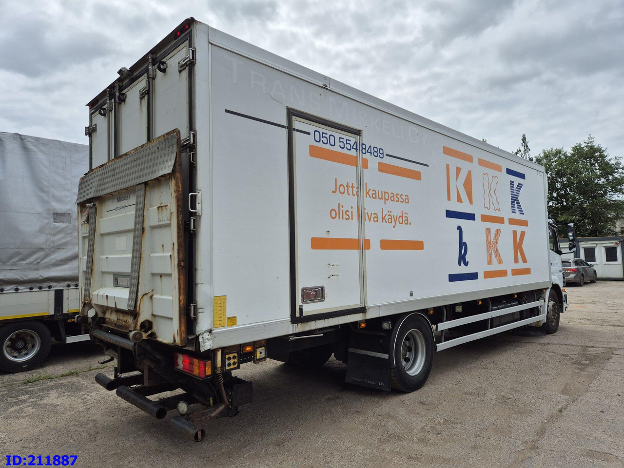 MERCEDES-BENZ Axor 1833 - Manual - Рефрижератор вантажівка: фото 5 MERCEDES-BENZ Axor 1833 - Manual - Рефрижератор вантажівка: фото 5