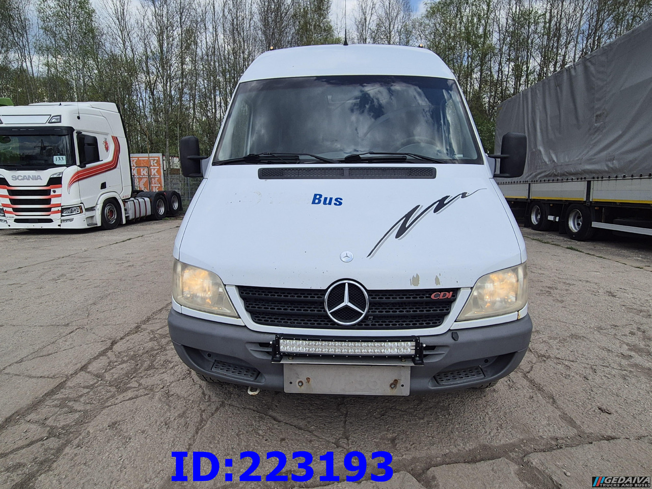 MERCEDES-BENZ Sprinter 416 VIP AC 17-seater - Туристичний автобус: фото 2 MERCEDES-BENZ Sprinter 416 VIP AC 17-seater - Туристичний автобус: фото 2