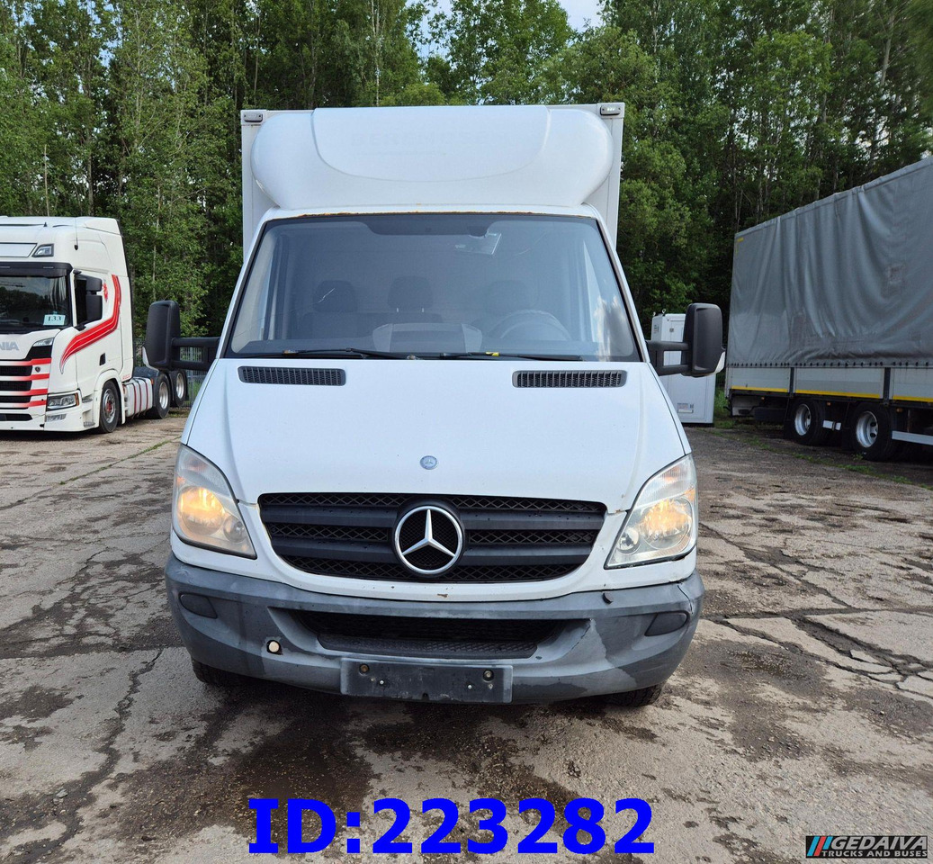 MERCEDES-BENZ Sprinter 516 SUPER - Вантажівка з закритим кузовом: фото 2 MERCEDES-BENZ Sprinter 516 SUPER - Вантажівка з закритим кузовом: фото 2