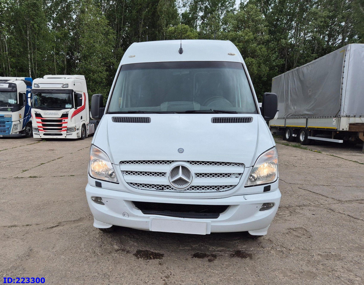 MERCEDES-BENZ Sprinter 518 VIP - 17 Seater - Мікроавтобус, Пасажирський фургон: фото 2 MERCEDES-BENZ Sprinter 518 VIP - 17 Seater - Мікроавтобус, Пасажирський фургон: фото 2
