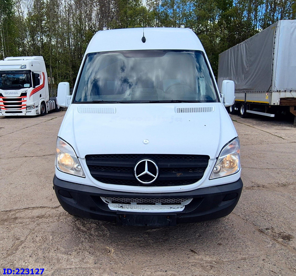 MERCEDES-BENZ Sprinter 518 - VIP -19 Seater - Мікроавтобус, Пасажирський фургон: фото 2 MERCEDES-BENZ Sprinter 518 - VIP -19 Seater - Мікроавтобус, Пасажирський фургон: фото 2