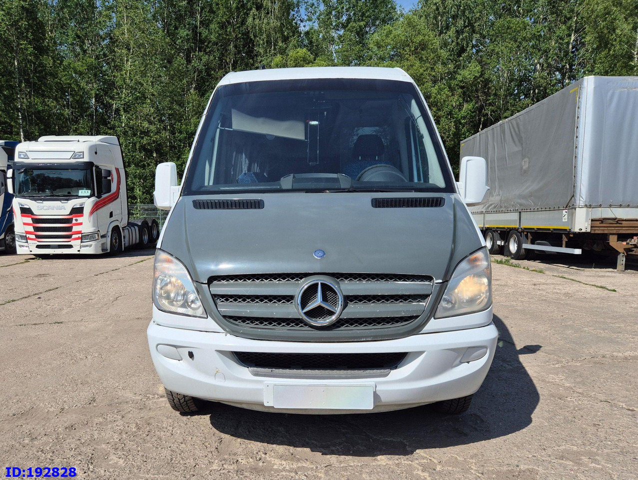 MERCEDES-BENZ Sprinter 519 - 17 place - Euro5 - Туристичний автобус: фото 2 MERCEDES-BENZ Sprinter 519 - 17 place - Euro5 - Туристичний автобус: фото 2