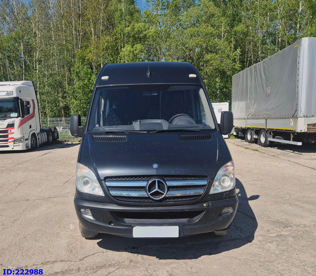 MERCEDES-BENZ Sprinter 519 VIP - 17 Seater - Туристичний автобус: фото 2 MERCEDES-BENZ Sprinter 519 VIP - 17 Seater - Туристичний автобус: фото 2
