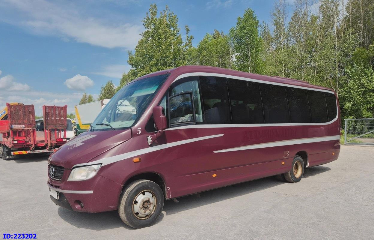 MERCEDES-BENZ Sunrider 818D Vario 33 - Seater - Мікроавтобус, Туристичний автобус: фото 1 MERCEDES-BENZ Sunrider 818D Vario 33 - Seater - Мікроавтобус, Туристичний автобус: фото 1