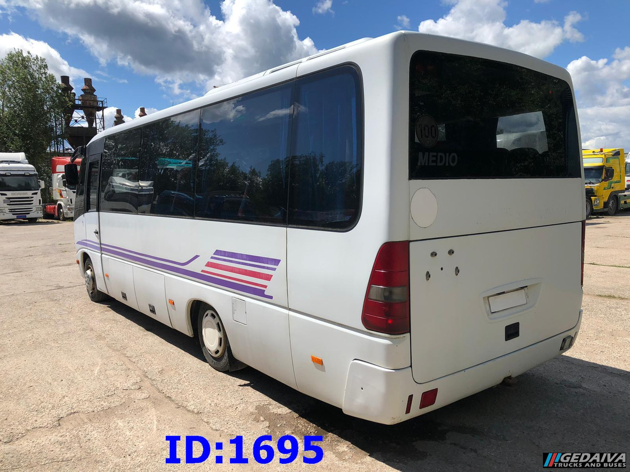 MERCEDES-BENZ Vario Medio 815 30-Seater - Туристичний автобус: фото 5 MERCEDES-BENZ Vario Medio 815 30-Seater - Туристичний автобус: фото 5