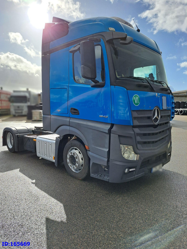 MERCEDES-BENZ Actros 1842 - Mega - Euro6 - Тягач: фото 1 MERCEDES-BENZ Actros 1842 - Mega - Euro6 - Тягач: фото 1