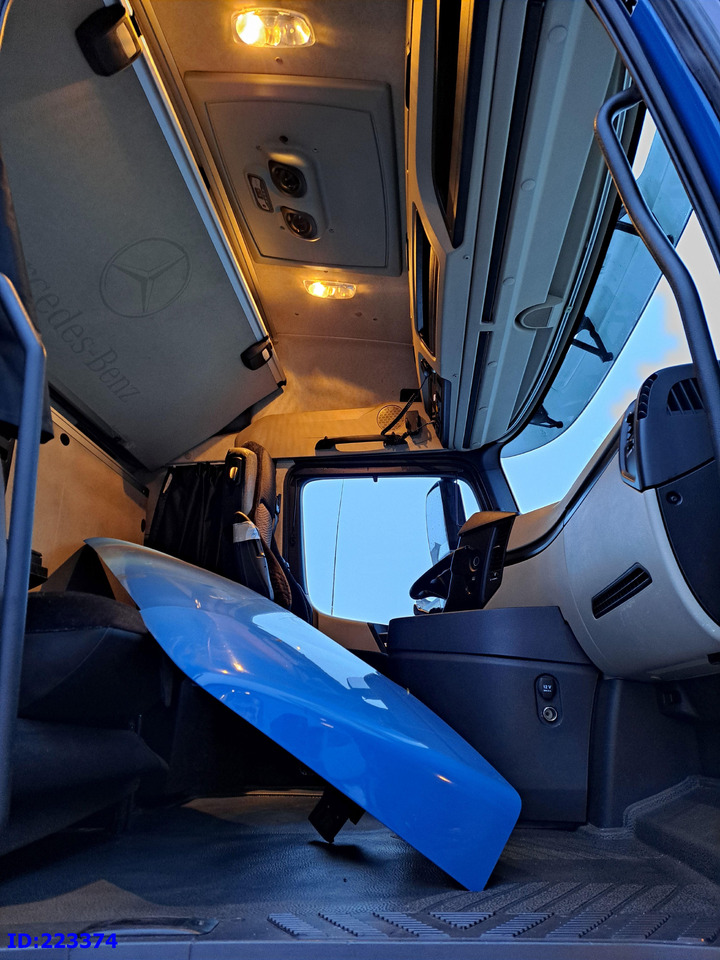 Тягач MERCEDES-BENZ Actros 1843 MEGA Euro6: фото 15