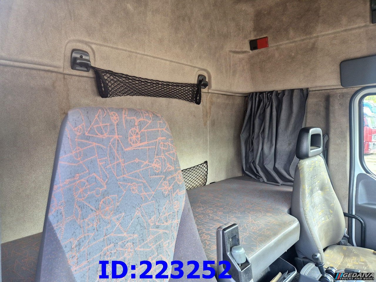 Тягач RENAULT 420 6x2 Manual: фото 23