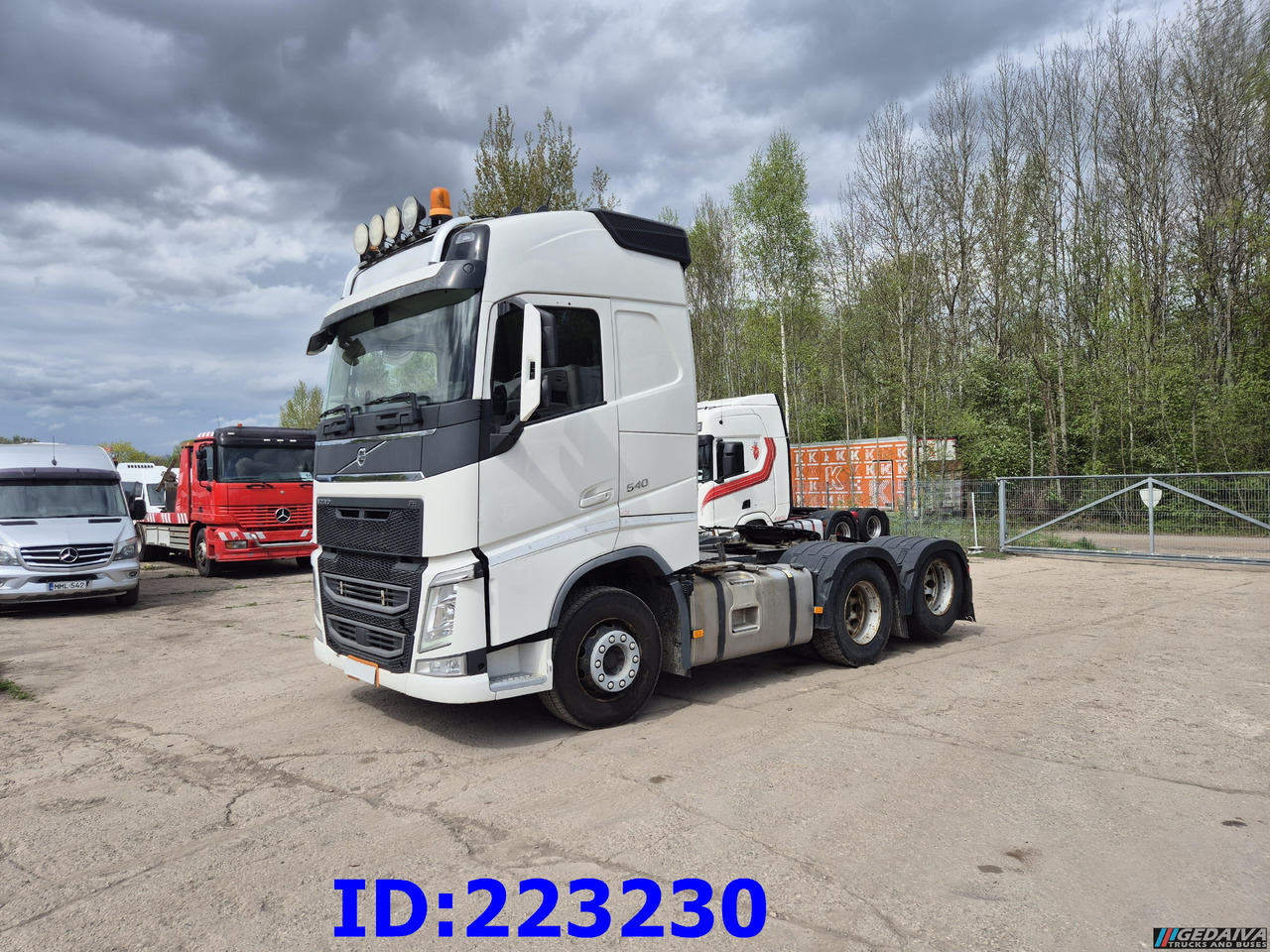 VOLVO FH13 540HP 6x2 (10 tyre) - Тягач: фото 1 VOLVO FH13 540HP 6x2 (10 tyre) - Тягач: фото 1