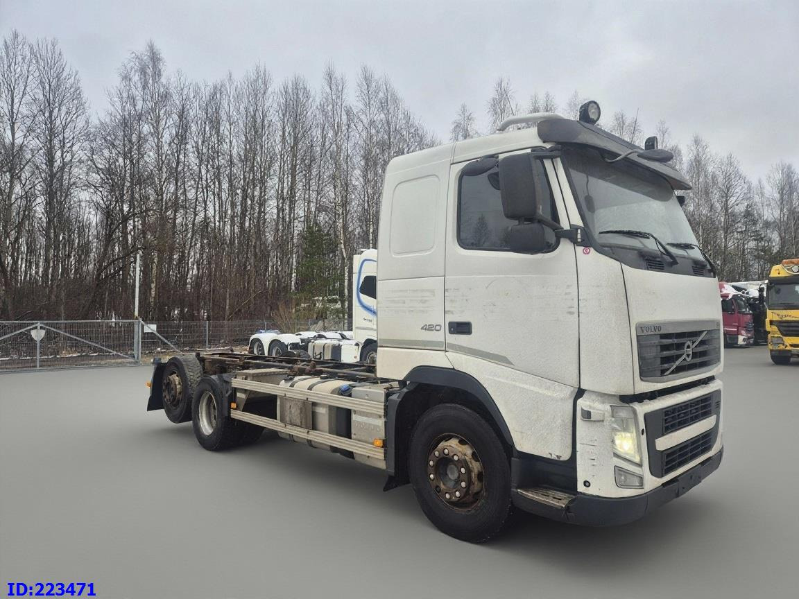 VOLVO FH 420HP 6×2 Steering axle - Вантажівка шасі: фото 4 VOLVO FH 420HP 6×2 Steering axle - Вантажівка шасі: фото 4
