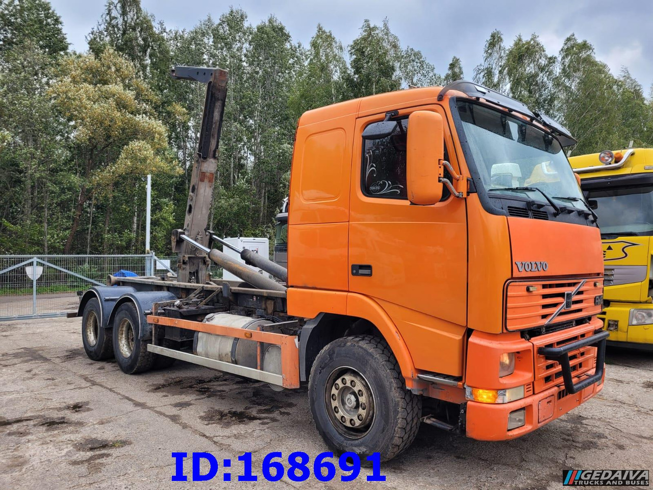 VOLVO FH12 380HP 6x2 10tyre Hook Tipper - Гаковий мультиліфт вантажівка: фото 4 VOLVO FH12 380HP 6x2 10tyre Hook Tipper - Гаковий мультиліфт вантажівка: фото 4