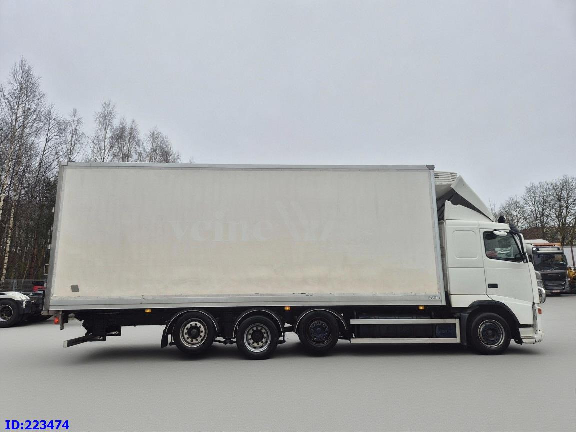VOLVO FH12 460HP 8x2 Manual - Рефрижератор вантажівка: фото 5 VOLVO FH12 460HP 8x2 Manual - Рефрижератор вантажівка: фото 5