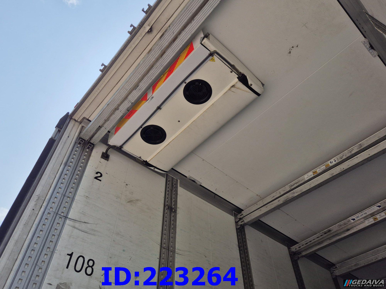 VOLVO FH13 460HP 6x2 Steering axle Euro6 - Рефрижератор вантажівка: фото 5 VOLVO FH13 460HP 6x2 Steering axle Euro6 - Рефрижератор вантажівка: фото 5