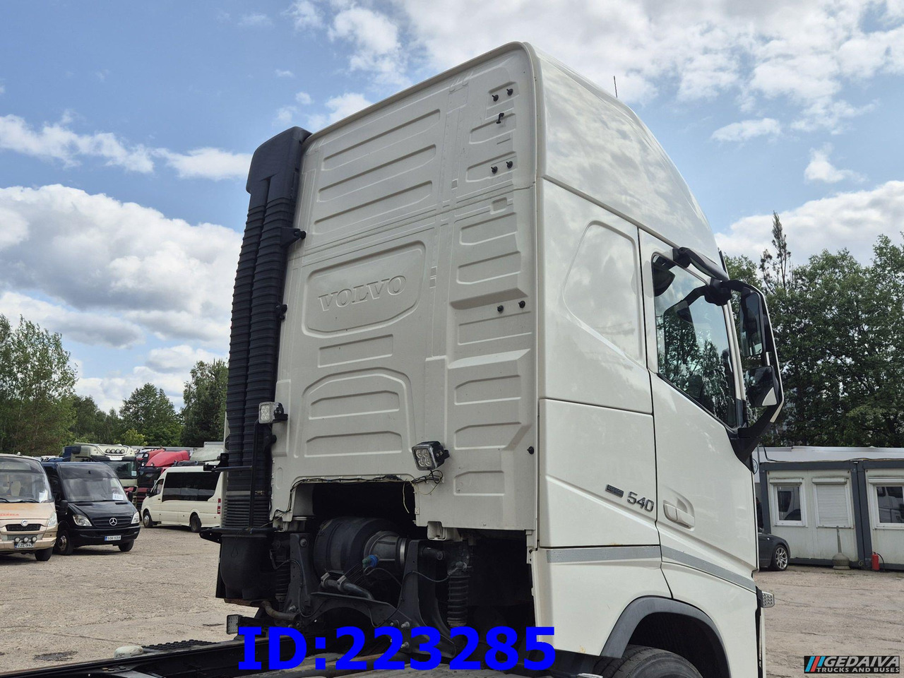 VOLVO FH13 540HP 6x2 (10 tyre) Euro6 - Вантажівка шасі: фото 5 VOLVO FH13 540HP 6x2 (10 tyre) Euro6 - Вантажівка шасі: фото 5
