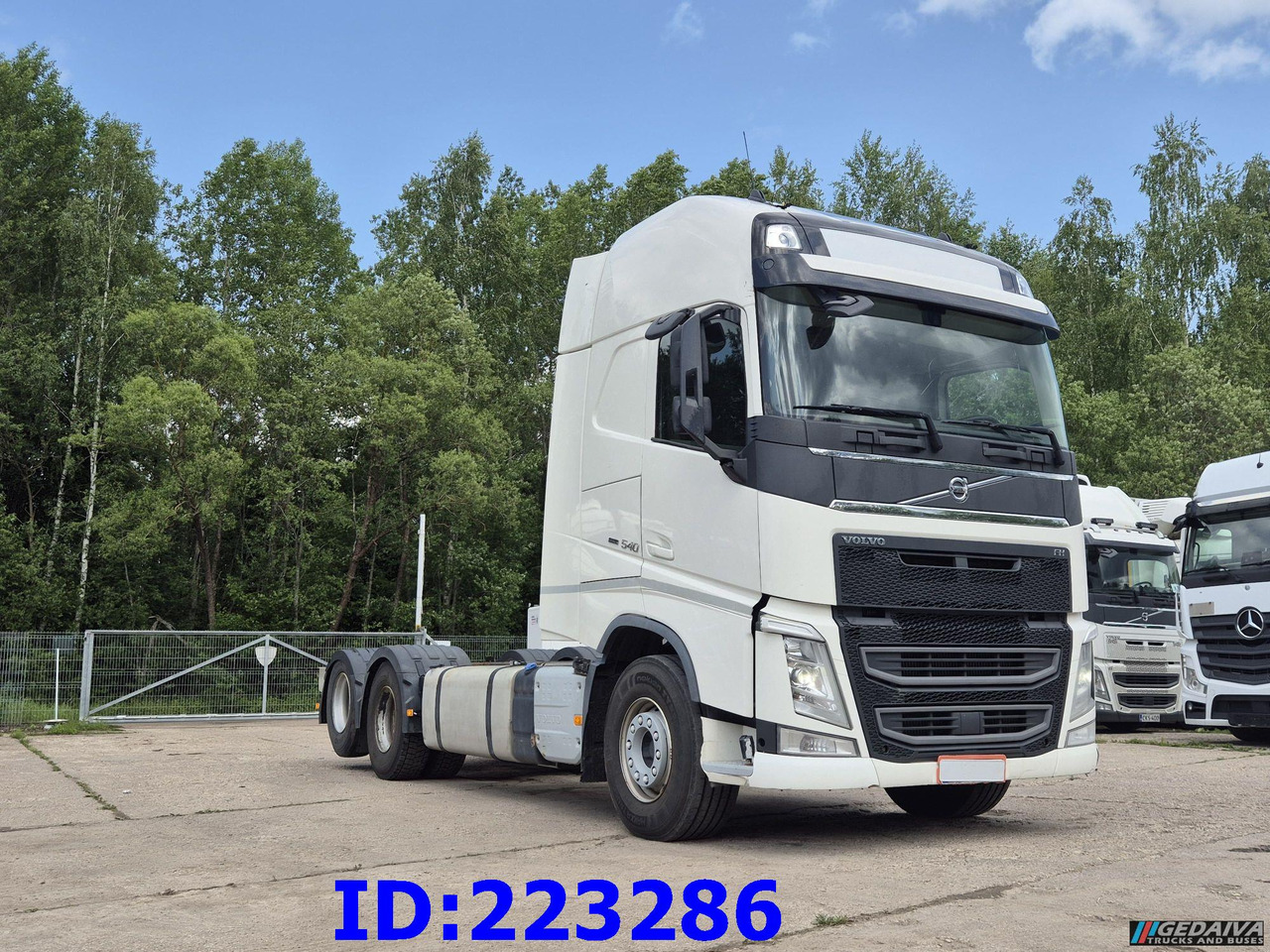 VOLVO FH13 540HP 6x2 (10 tyre) Euro6 - Вантажівка шасі: фото 3 VOLVO FH13 540HP 6x2 (10 tyre) Euro6 - Вантажівка шасі: фото 3