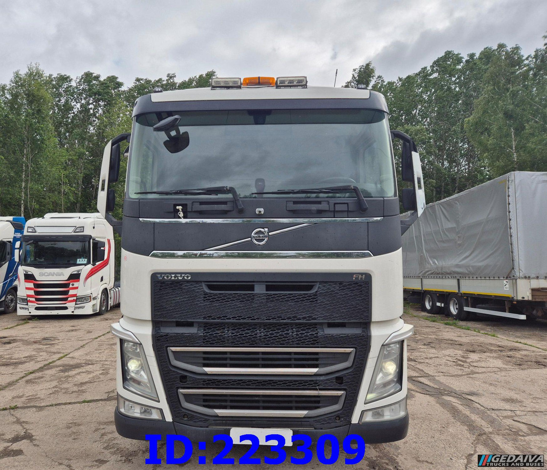 VOLVO FH13 540HP 8x2 Hook lift (2axles steering - 2 axles lifting) - Гаковий мультиліфт вантажівка: фото 2 VOLVO FH13 540HP 8x2 Hook lift (2axles steering - 2 axles lifting) - Гаковий мультиліфт вантажівка: фото 2