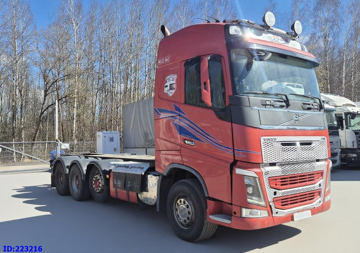 VOLVO FH16 700HP 8X4 Big axle - Вантажівка шасі: фото 4 VOLVO FH16 700HP 8X4 Big axle - Вантажівка шасі: фото 4