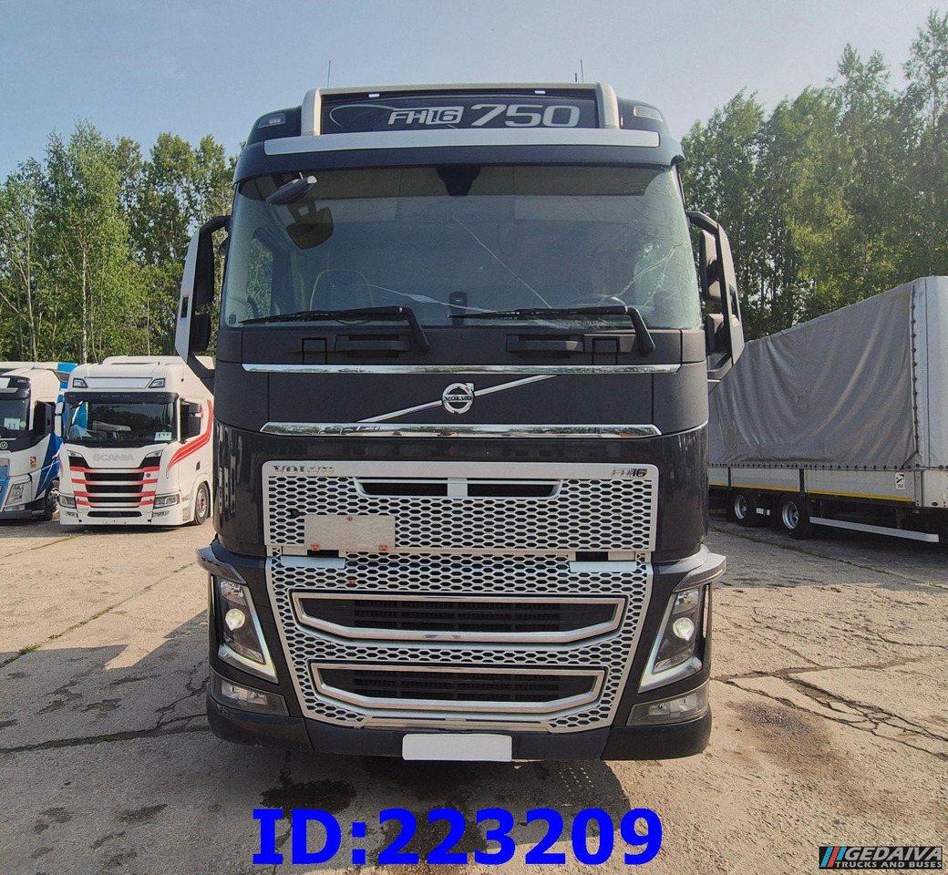 VOLVO FH16 750HP 8x4 Steering axle - Вантажівка шасі: фото 2 VOLVO FH16 750HP 8x4 Steering axle - Вантажівка шасі: фото 2