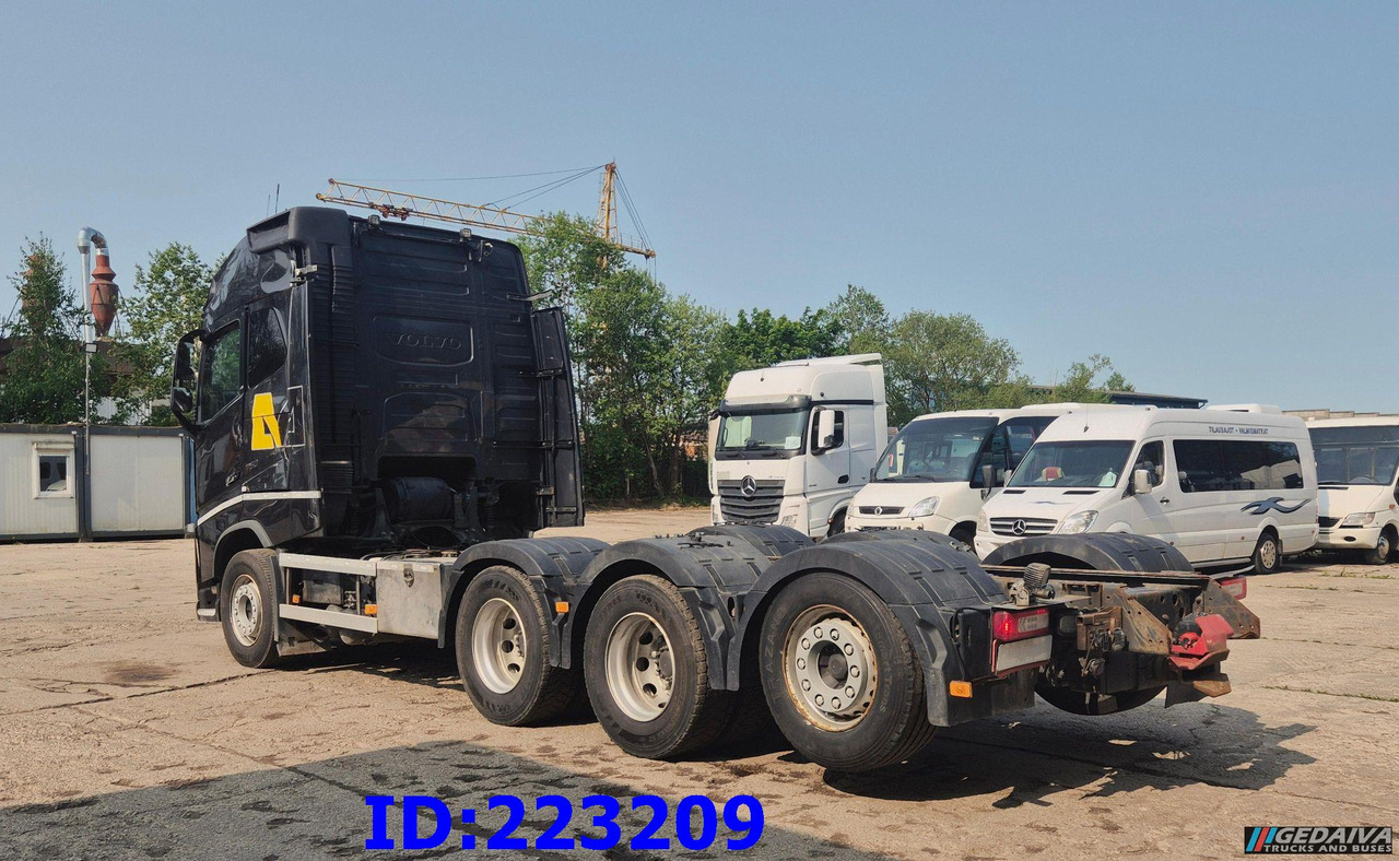 VOLVO FH16 750HP 8x4 Steering axle - Вантажівка шасі: фото 4 VOLVO FH16 750HP 8x4 Steering axle - Вантажівка шасі: фото 4