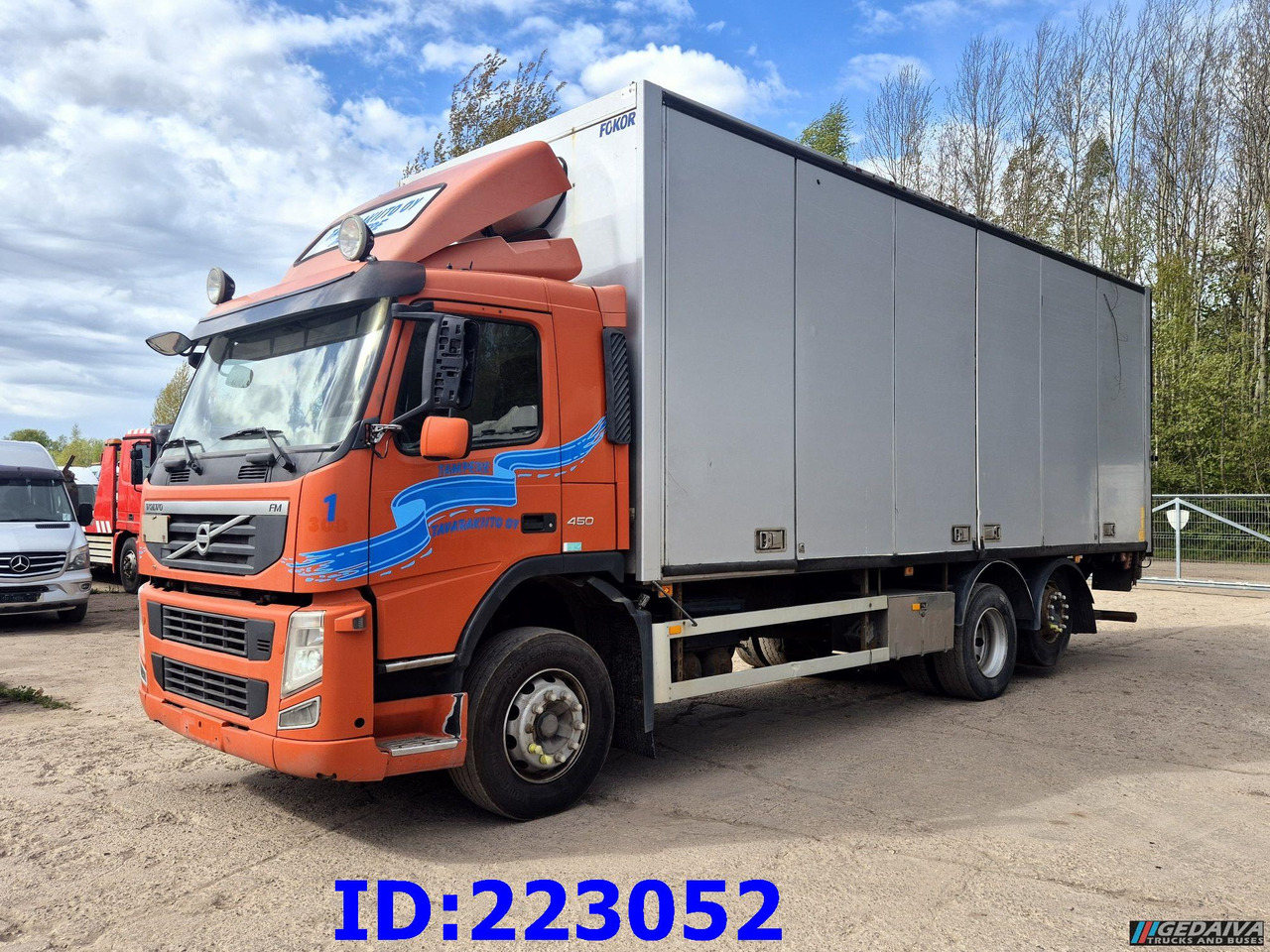 VOLVO FM11 450HP 6x2 Euro5 - Вантажівка з закритим кузовом: фото 1 VOLVO FM11 450HP 6x2 Euro5 - Вантажівка з закритим кузовом: фото 1