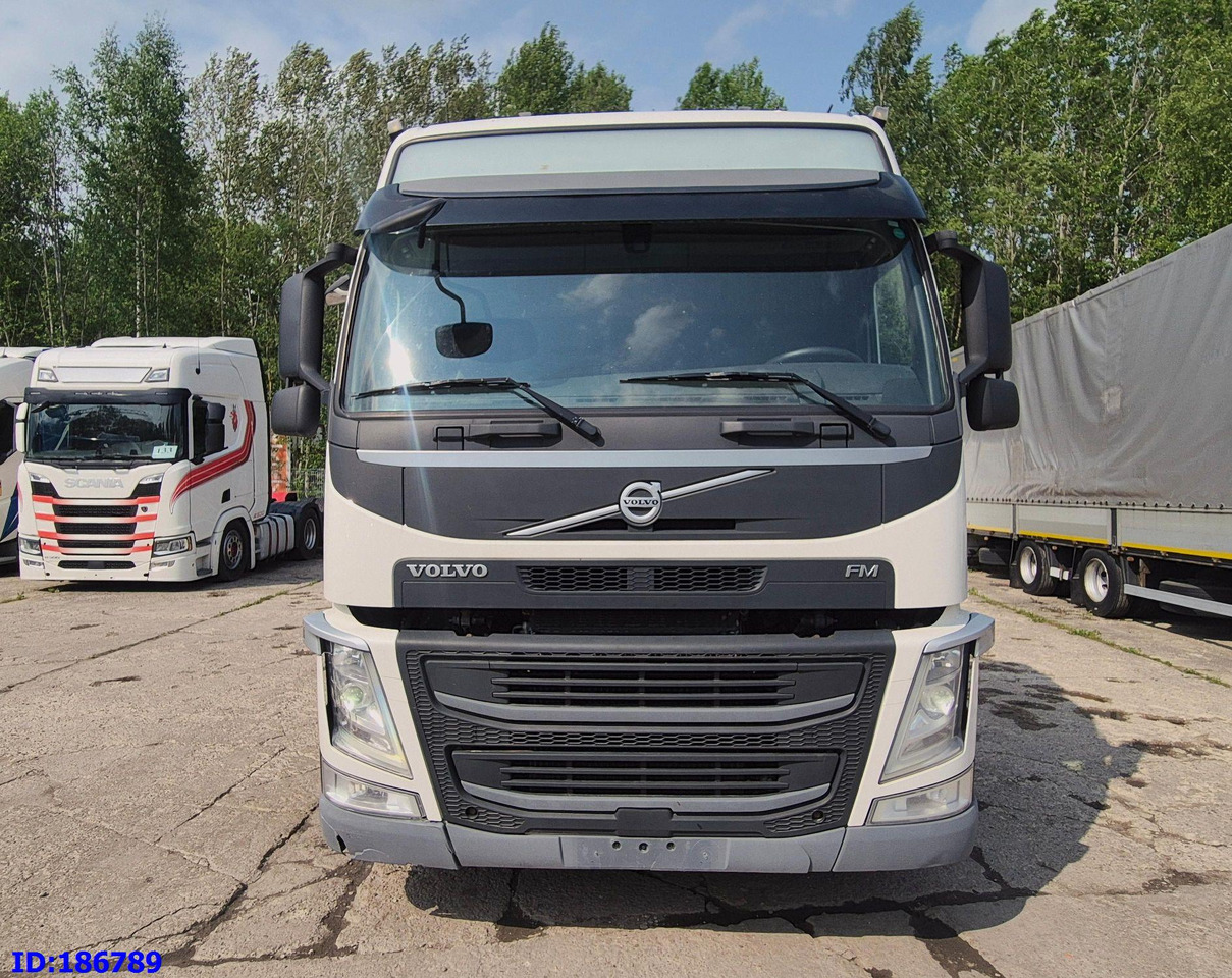 VOLVO FM13 500HP 6x2 - Вантажівка шасі: фото 2 VOLVO FM13 500HP 6x2 - Вантажівка шасі: фото 2