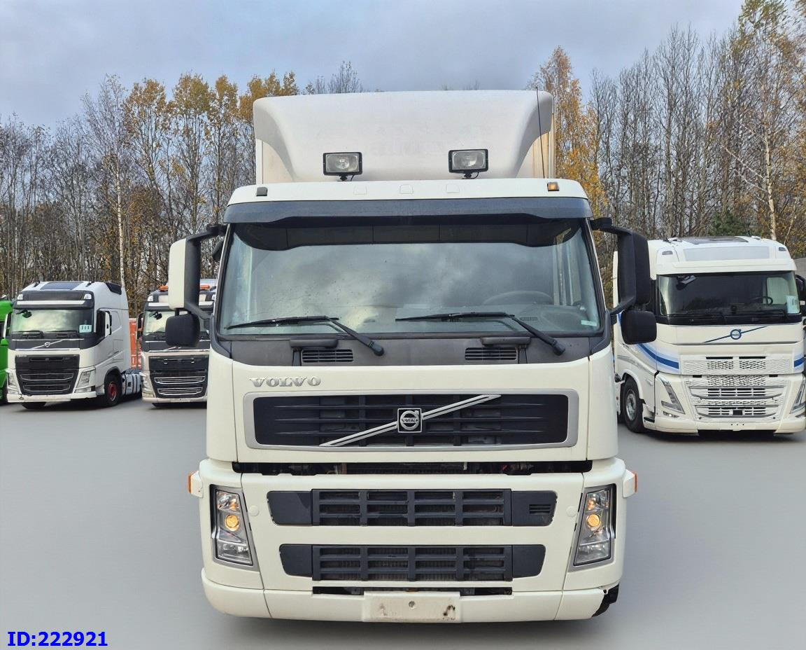 VOLVO FM9 260HP - Вантажівка з закритим кузовом: фото 2 VOLVO FM9 260HP - Вантажівка з закритим кузовом: фото 2
