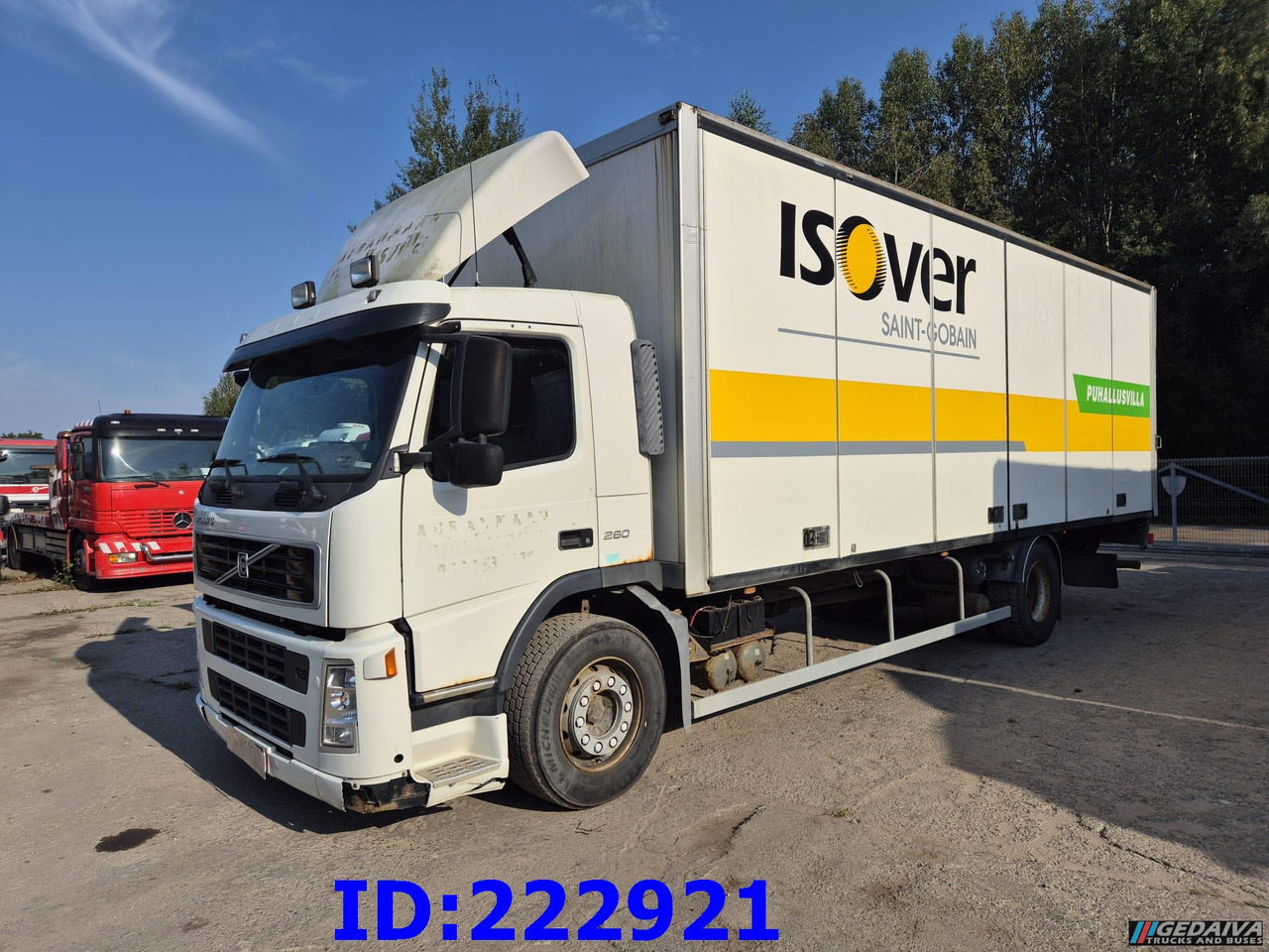 VOLVO FM9 260HP - Вантажівка з закритим кузовом: фото 1 VOLVO FM9 260HP - Вантажівка з закритим кузовом: фото 1