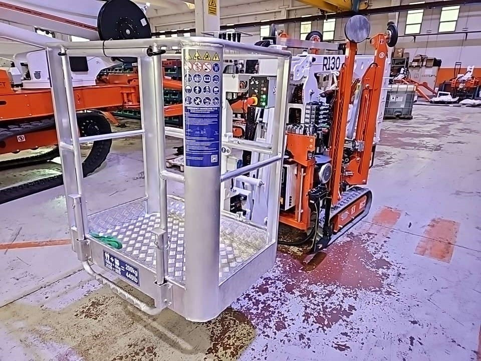 EasyLift R130 - Колінчастий підйомник: фото 4 EasyLift R130 - Колінчастий підйомник: фото 4