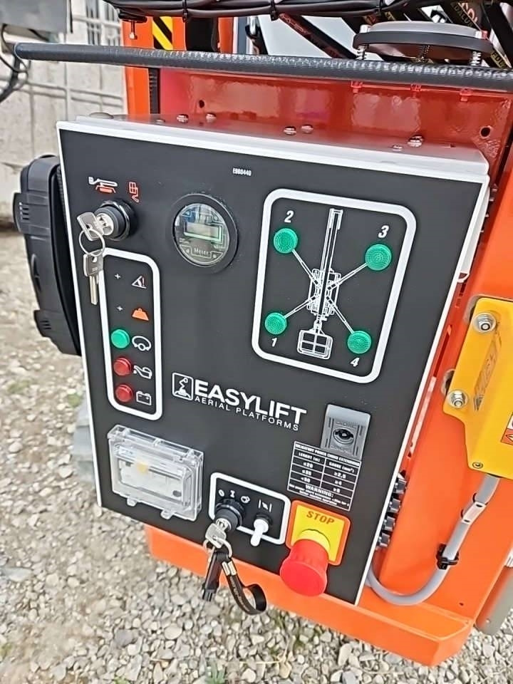 EasyLift R180 - Колінчастий підйомник: фото 4 EasyLift R180 - Колінчастий підйомник: фото 4