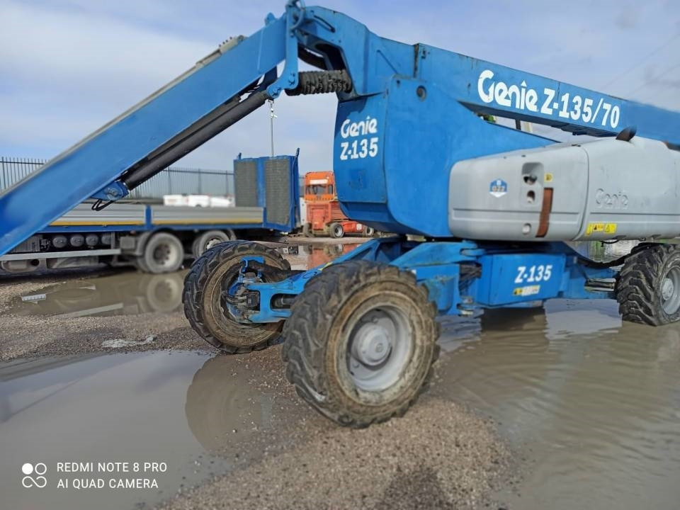 Колінчастий підйомник Genie Z 135/70: фото 14 Колінчастий підйомник Genie Z 135/70: фото 14