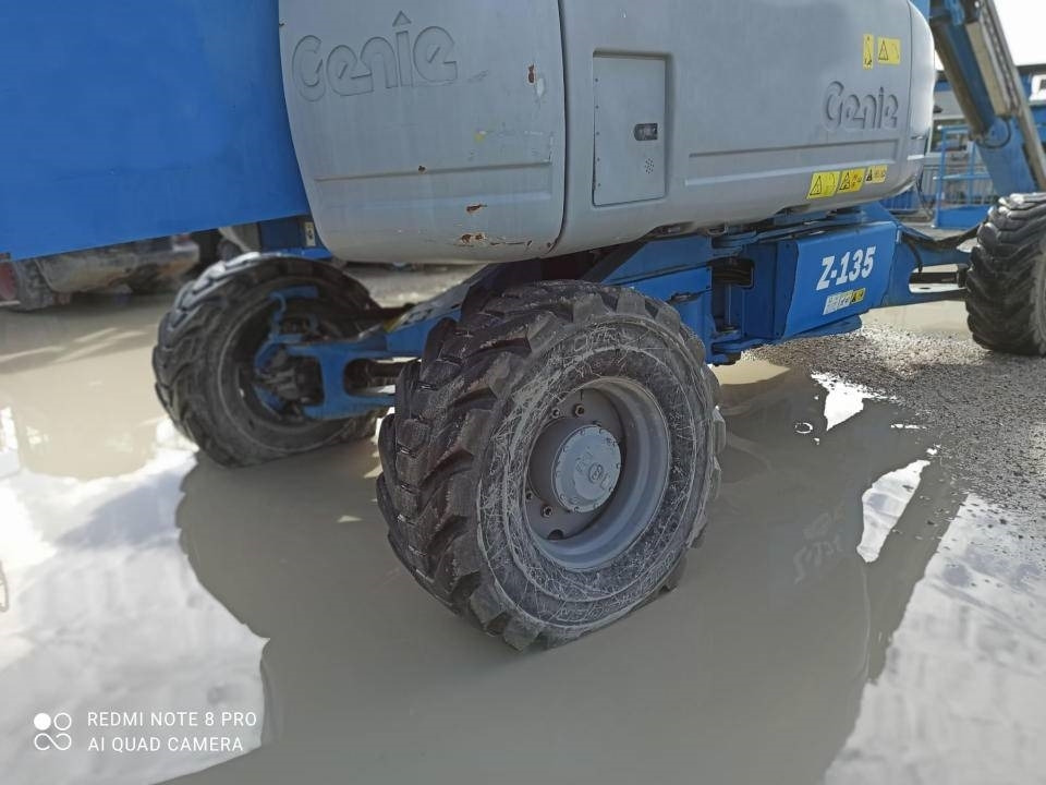 Колінчастий підйомник Genie Z 135/70: фото 8 Колінчастий підйомник Genie Z 135/70: фото 8