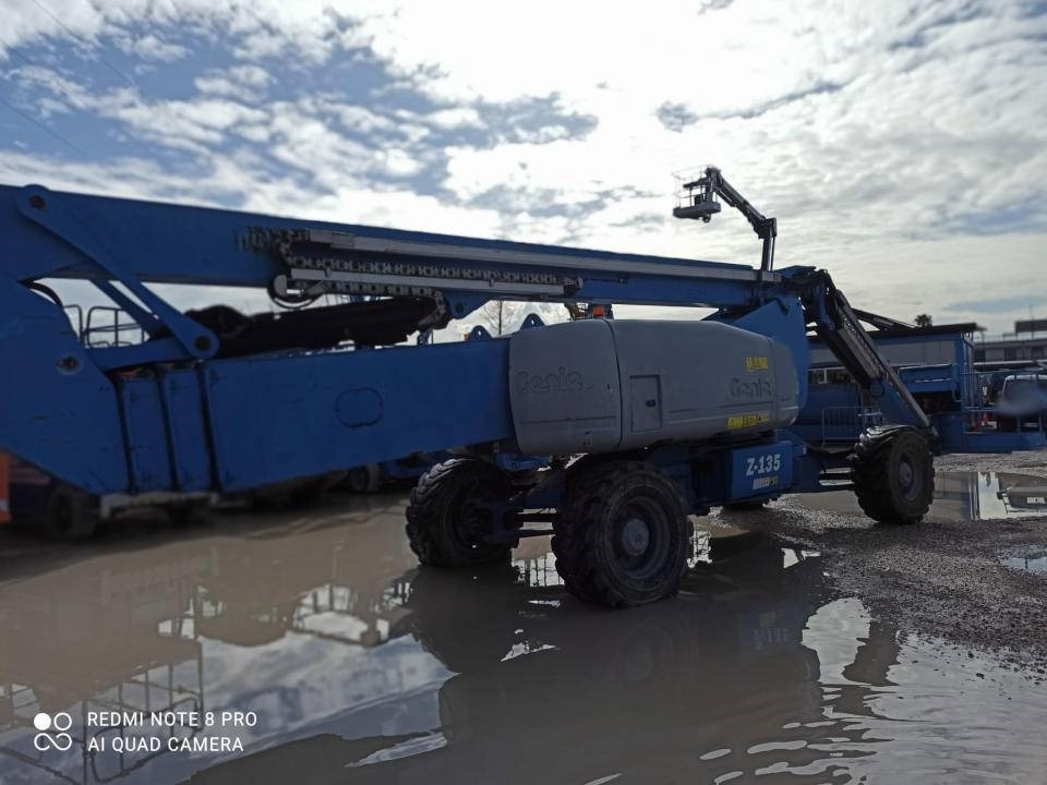 Колінчастий підйомник Genie Z 135/70: фото 7 Колінчастий підйомник Genie Z 135/70: фото 7