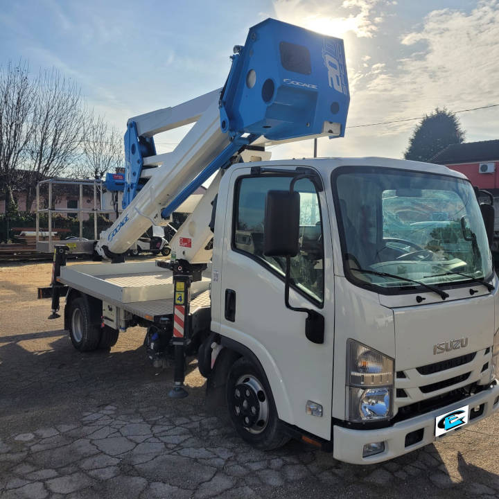 SOCAGE 20D - Автовишка: фото 1 SOCAGE 20D - Автовишка: фото 1