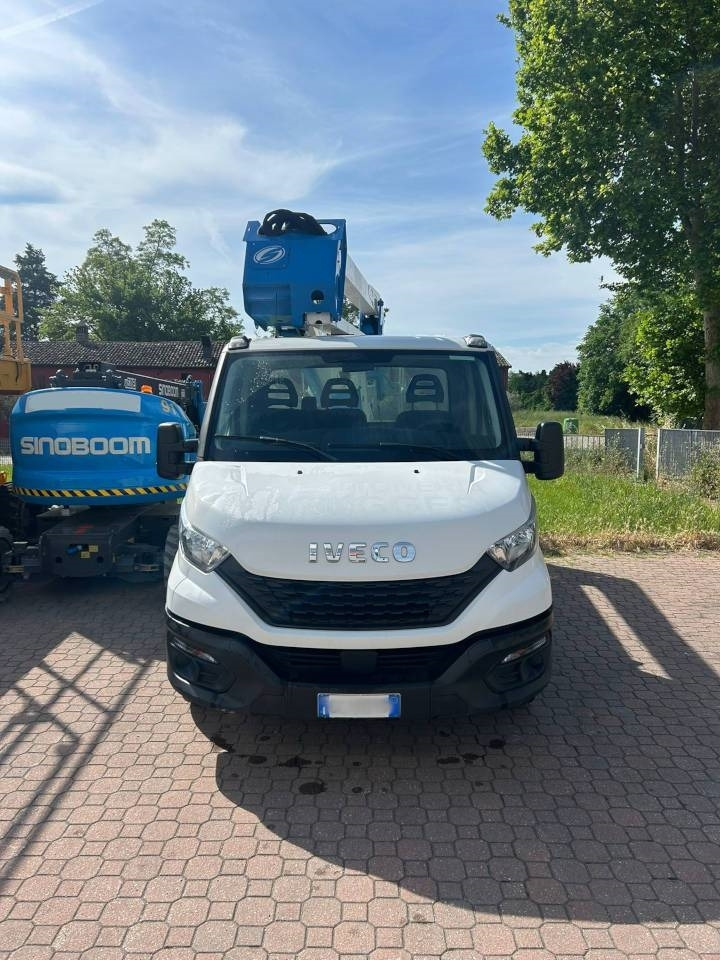 Socage 20D  - Автовишка: фото 2 Socage 20D  - Автовишка: фото 2