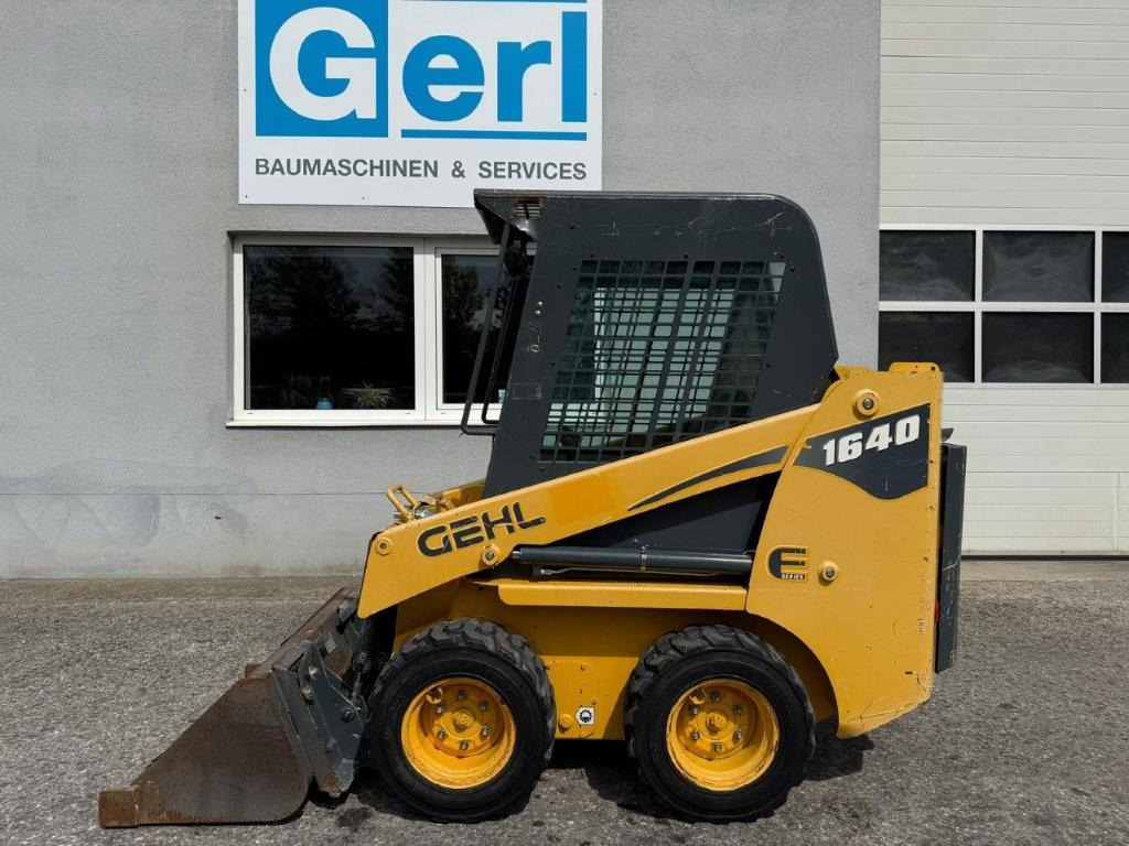 Gehl SL1640E (4027) - Міні-навантажувач: фото 5 Gehl SL1640E (4027) - Міні-навантажувач: фото 5