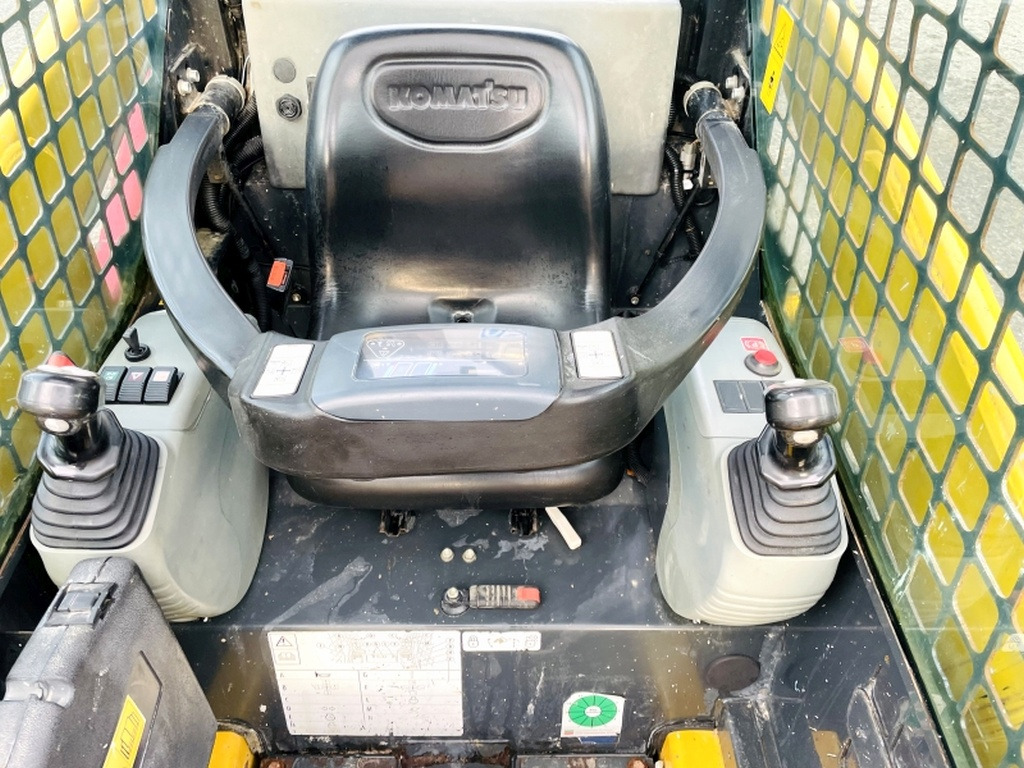 Komatsu SK714 (3906) - Міні-навантажувач: фото 5 Komatsu SK714 (3906) - Міні-навантажувач: фото 5