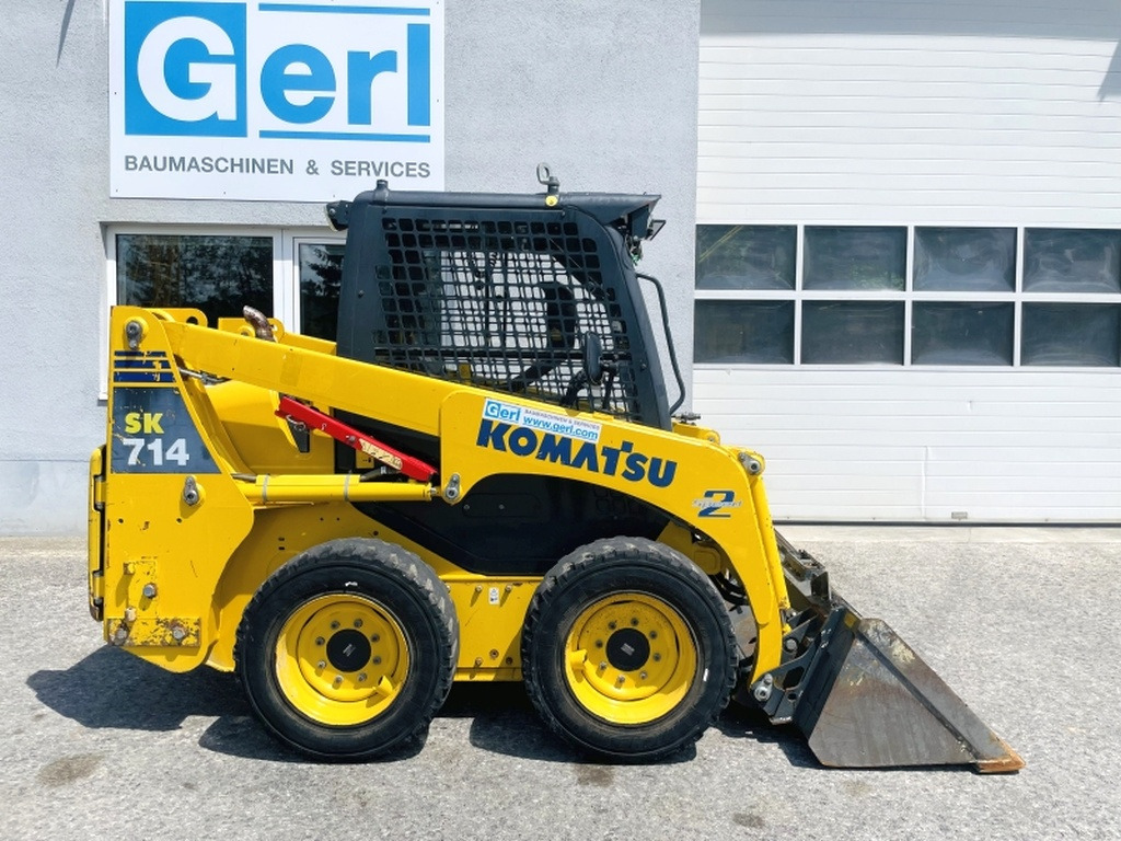Komatsu SK714 (4012) - Міні-навантажувач: фото 2 Komatsu SK714 (4012) - Міні-навантажувач: фото 2