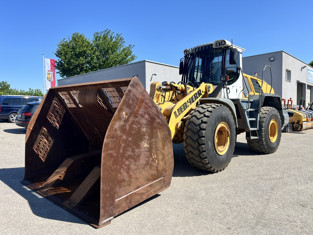 Liebherr L 556 (111583) - Колісний навантажувач: фото 3 Liebherr L 556 (111583) - Колісний навантажувач: фото 3