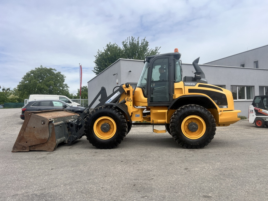 Volvo L 50 G-TP (111581) - Колісний навантажувач: фото 1 Volvo L 50 G-TP (111581) - Колісний навантажувач: фото 1