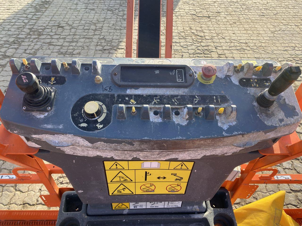 JLG 860SJ - Телескопічний підйомник: фото 3 JLG 860SJ - Телескопічний підйомник: фото 3